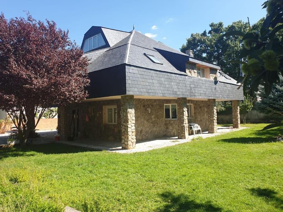 Chalet De 5 Habitaciones En La Sierra De Madrid El Olivo De Miraflores Miraflores de la Sierra Extérieur photo